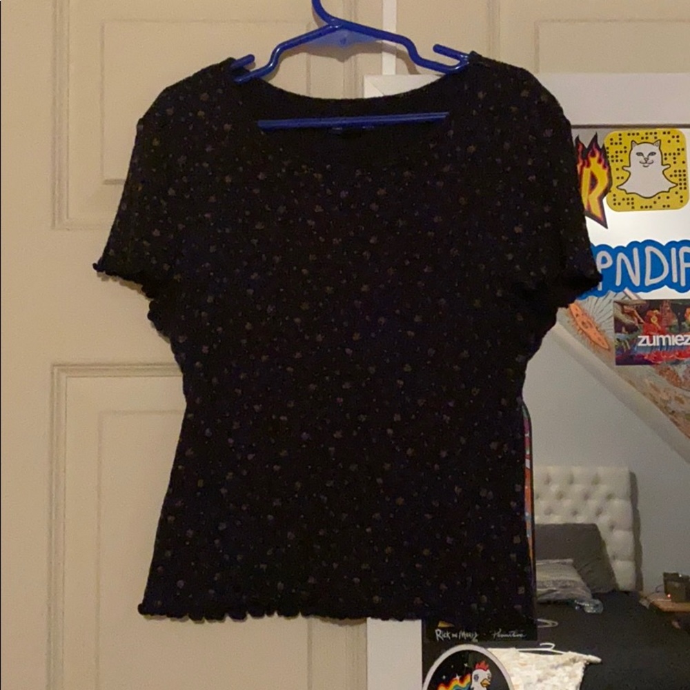 american eagle ruffle tee